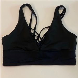 Black Lululemon sports bra